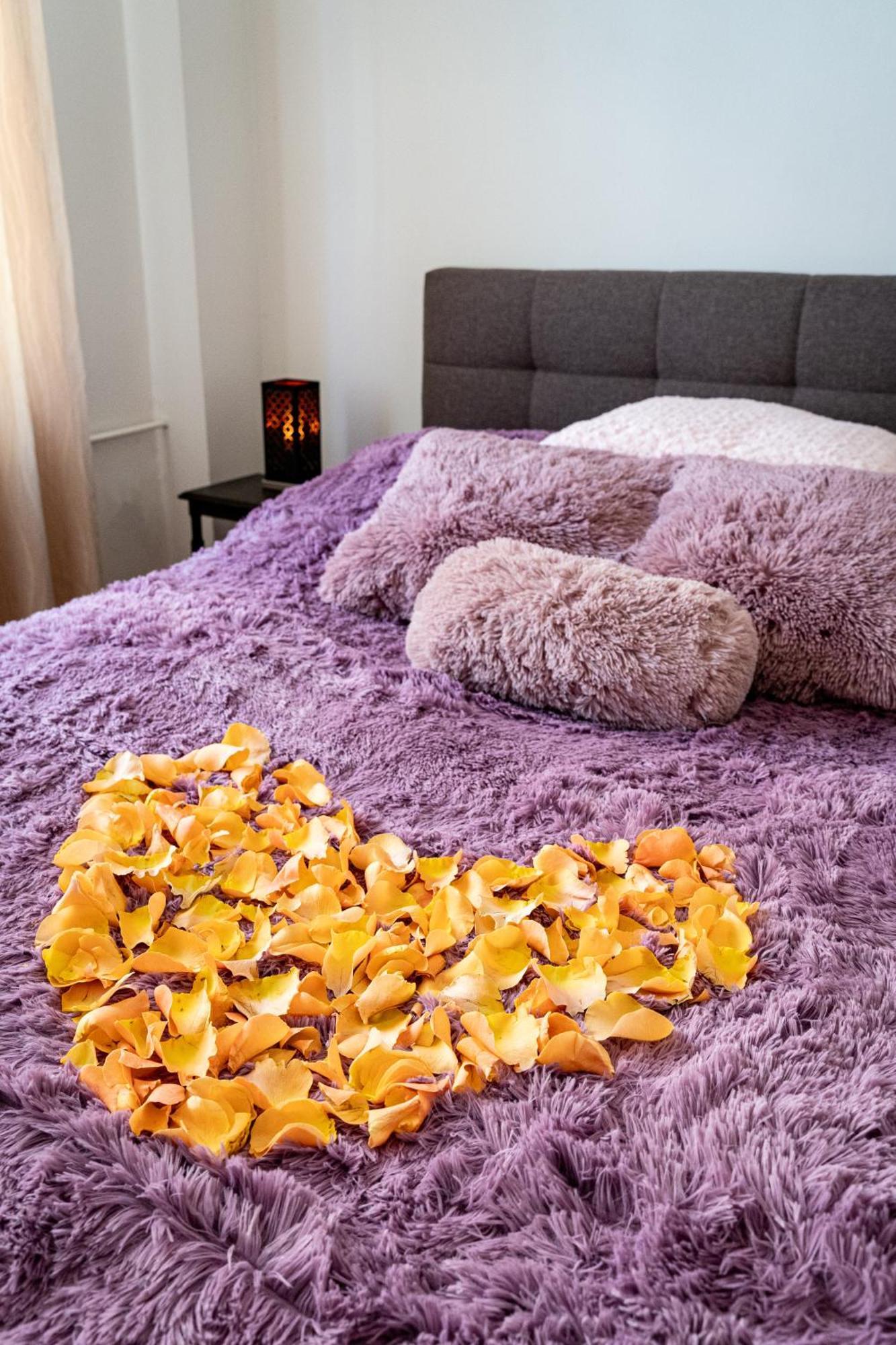 Kingdom Of 3 Roses Apartment Praha Bagian luar foto